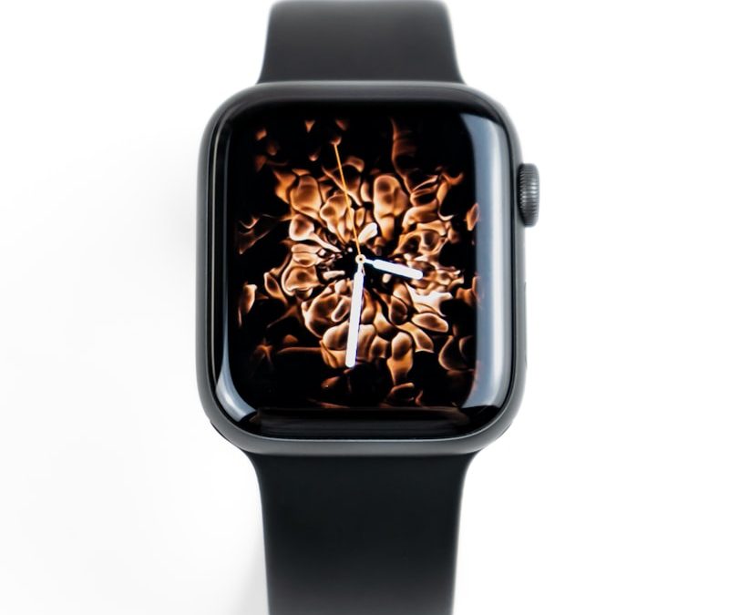 智能手表健康监控实测：Apple Watch Ultra 3 vs 华为Watch 5