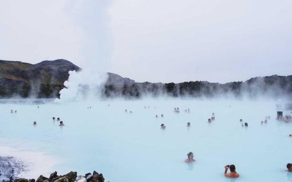 AI养老革命：感知情绪、预判跌倒、实时健康监测，智慧养老从概念到现实