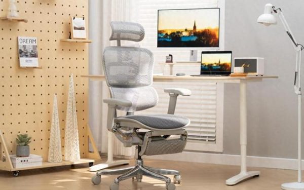 2026人体工学椅横评：Herman Miller Aeron vs 保友金豪B vs 网易严选旗舰，久坐谁最舒服？