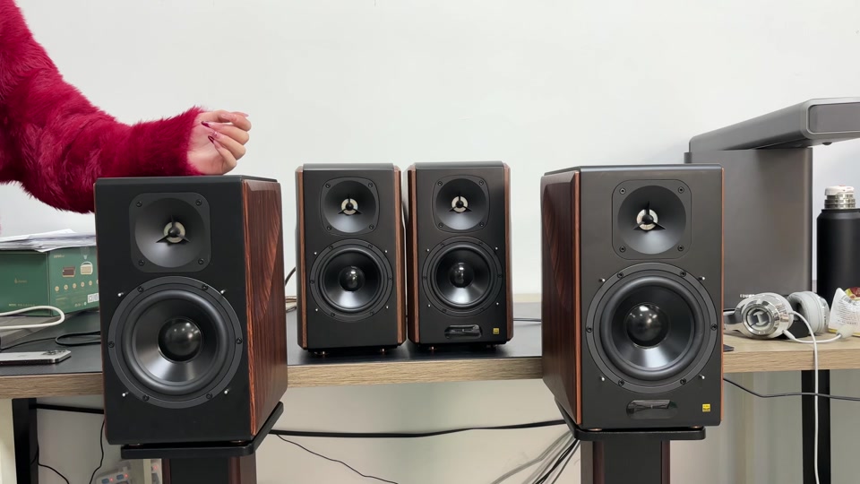 电脑音箱2026横评：漫步者S3000MKIII vs 惠威M300MKII vs Bose Companion 50，桌面Hi-Fi入门之选